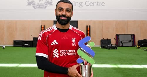 محمد صلاح يتوج بجائزة لاعب الشهر قبل مغادرته ليفربول
