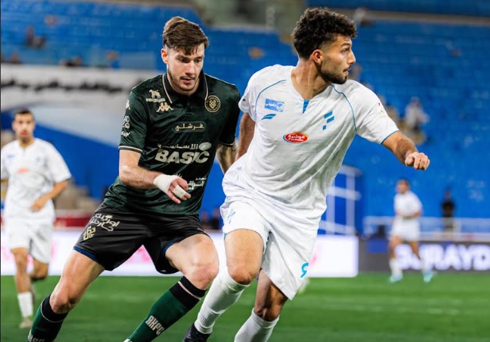 أحمد جبل يواصل تألقه في الدوري السعودي مع الفتح