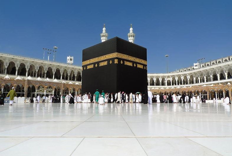 أسرار برودة أرضية الحرم المكي في حرارة الصيف