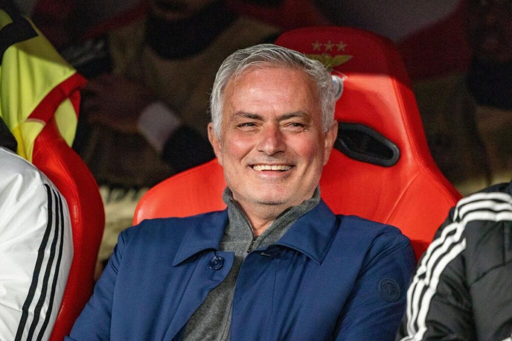 ريال مدريد يُعلن عودة مورينيو بعد 13 عامًا من الغياب