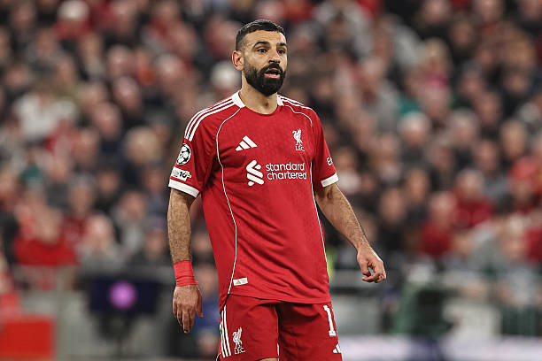 جون بارنز: ليفربول لا يحتاج بديلًا لمحمد صلاح
