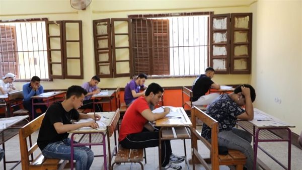بدء توزيع خطابات ندب المعلمين لأعمال امتحانات الثانوية العامة وشروط الاعتذار