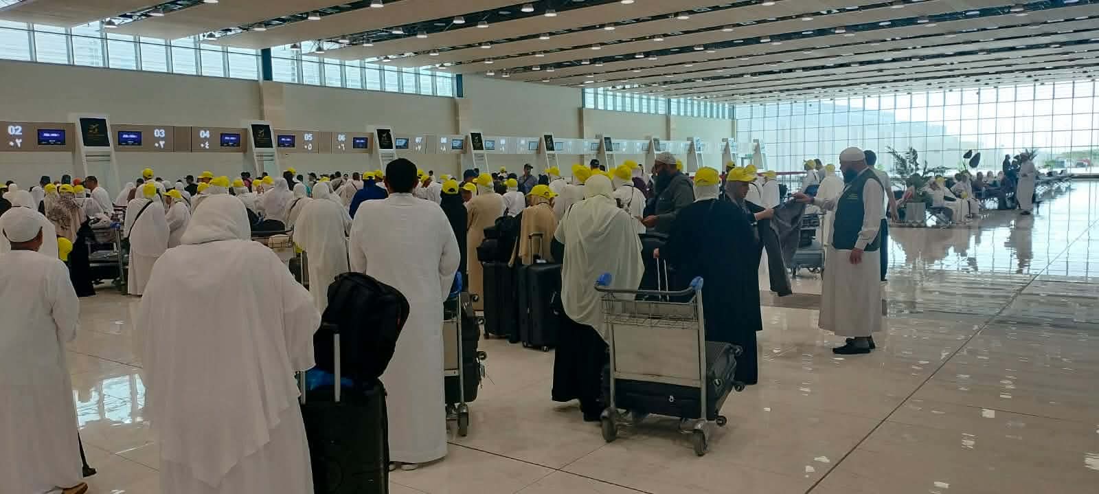 بدء عودة حجاج السياحة المصريين: 35 ألف حاج يعودون إلى الوطن حتى منتصف يونيو