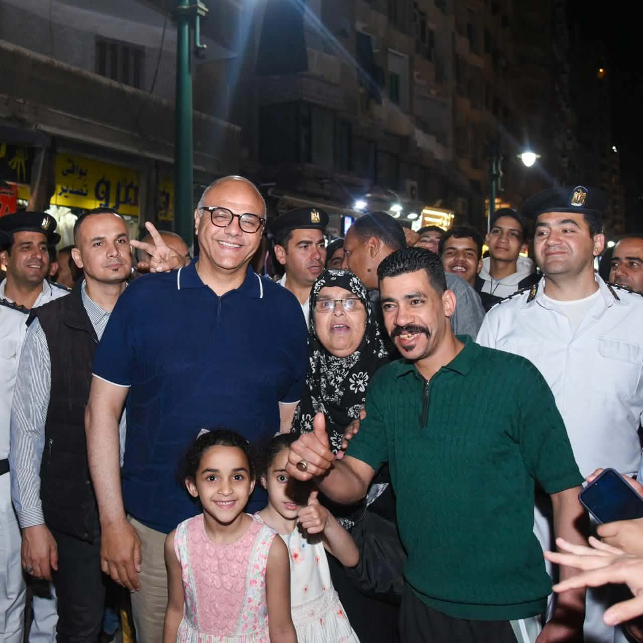 محافظ الإسكندرية يتفقد حي المنتزه ثان ويستجيب لشكاوى المواطنين