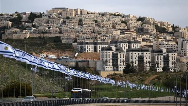تصاعد الاستيطان في الضفة الغربية: 2721 وحدة جديدة تهدد الأراضي الفلسطينية