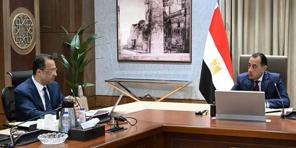 رئيس الوزراء يعلن خططًا استثمارية جديدة لتعزيز قطاع التعهيد في مصر
