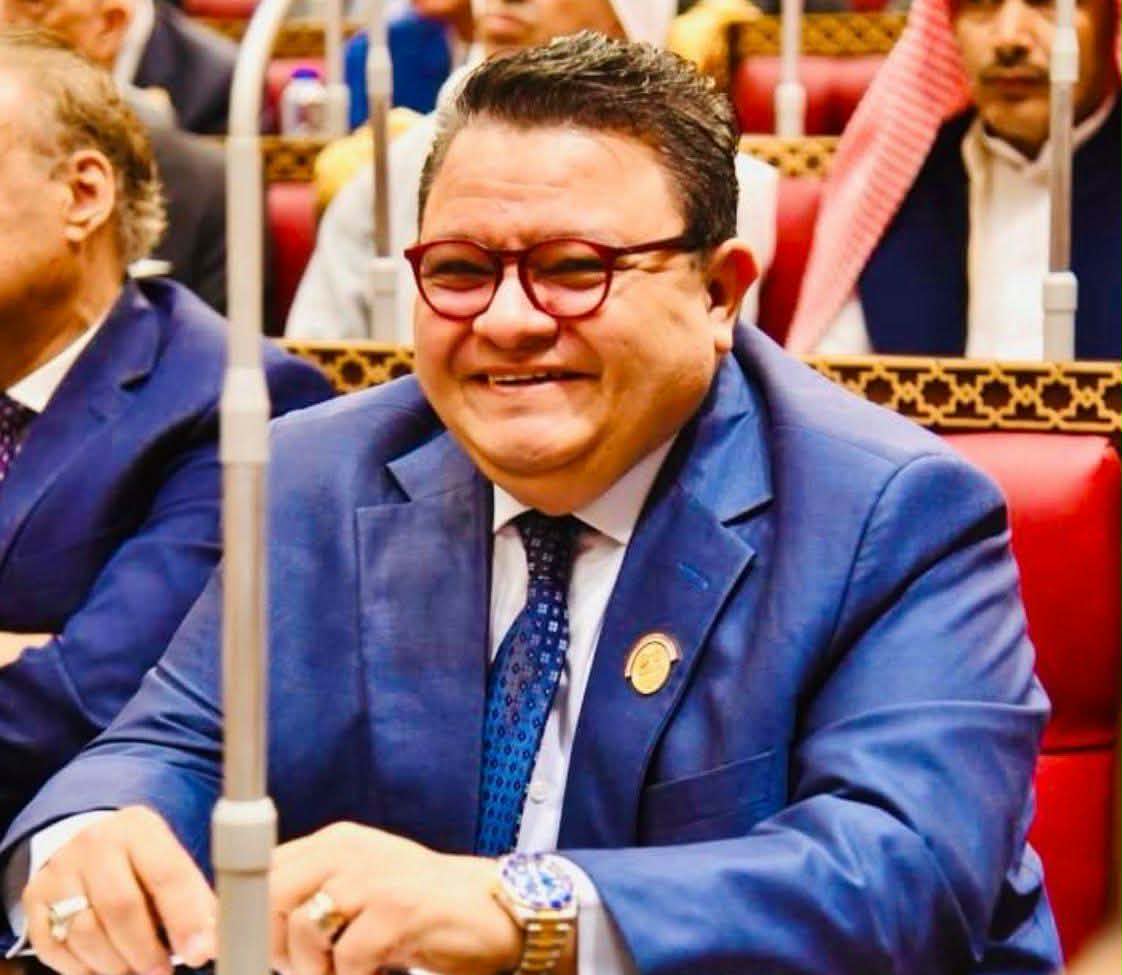 النائب خالد جلال يناقش مستقبل المسرح الجامعي في مجلس الشيوخ