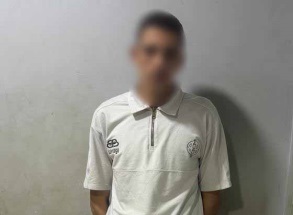القبض على متهم بالاستيلاء على هواتف فتاة بعد عودته من الخارج