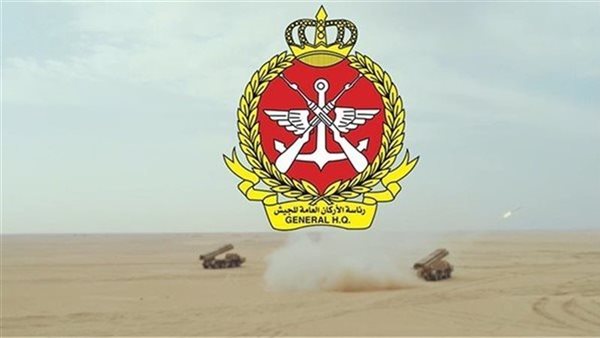 الجيش الكويتي يتصدى لأهداف جوية معادية في سماء البلاد