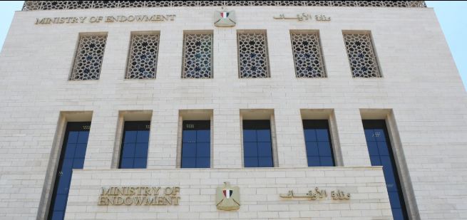 2121 مجلسًا لقراءة البردة الشريفة في المساجد الكبرى بمصر