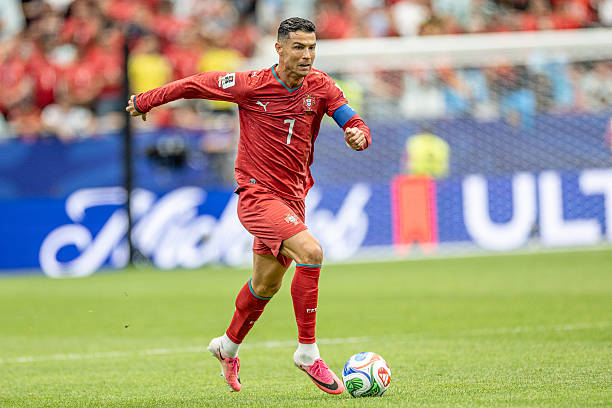 بواتينج يدعو رونالدو للتنحي لصالح الجيل الجديد في منتخب البرتغال