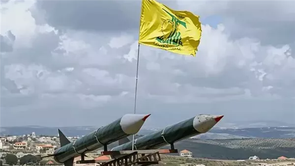 الجيش الإسرائيلي يعلن عن تصعيد في جنوبي لبنان ويستهدف مسلحين من حزب الله
