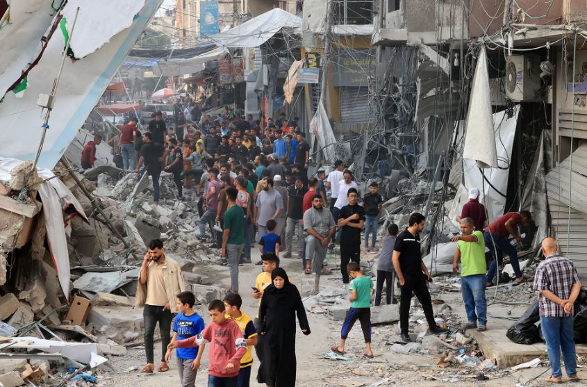 أوضاع إنسانية مأساوية في غزة: المدنيون محاصرون في مساحة متقلصة