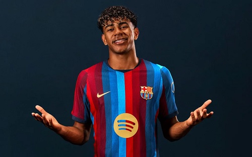 برشلونة يطلق قميصه الجديد لموسم 2026-2027 بحفل مميز