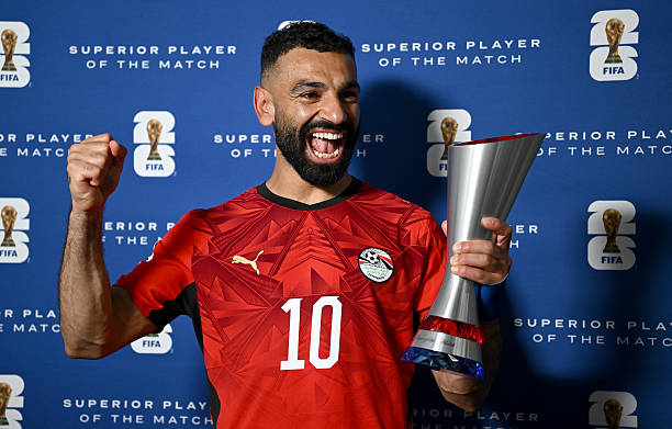 صلاح: نحتفل بإنجاز تاريخي ونفخر بتأهلنا لدور الـ16 بكأس العالم