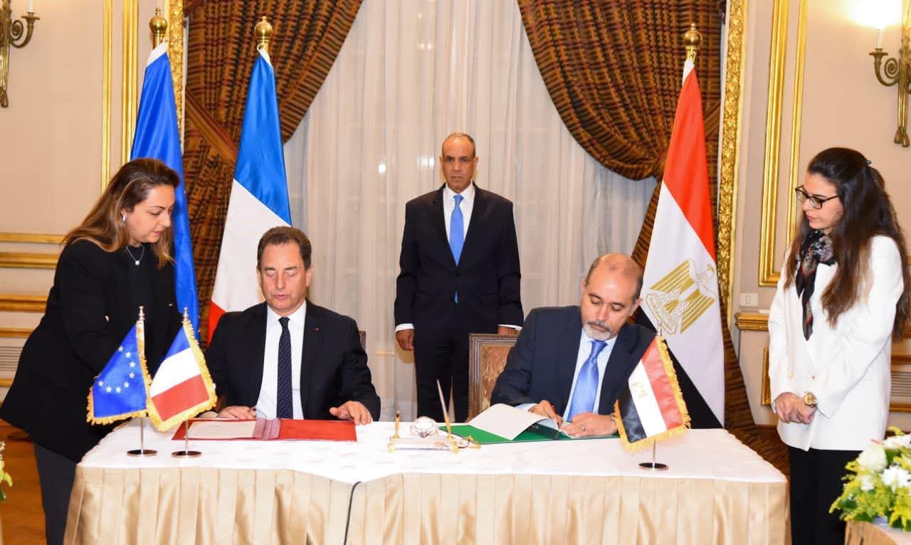 مصر وفرنسا تعززان التعاون لمكافحة الهجرة غير الشرعية بإعلان نوايا جديد