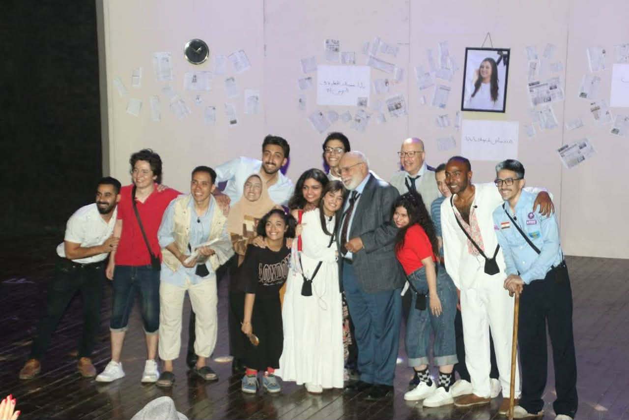 جماهيرية كبيرة لمسرحية "فتاة المترو" في انطلاق فعاليات المهرجان القومي