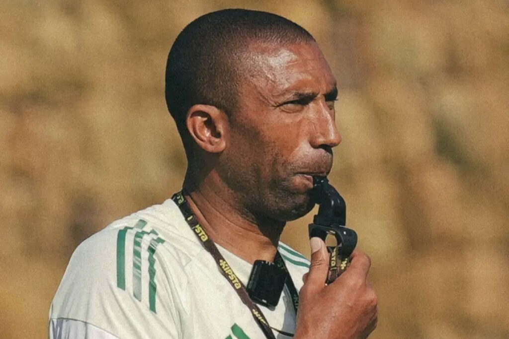 أورلاندو بايرتس ينفي الشائعات حول انتقال وادو لتدريب الزمالك