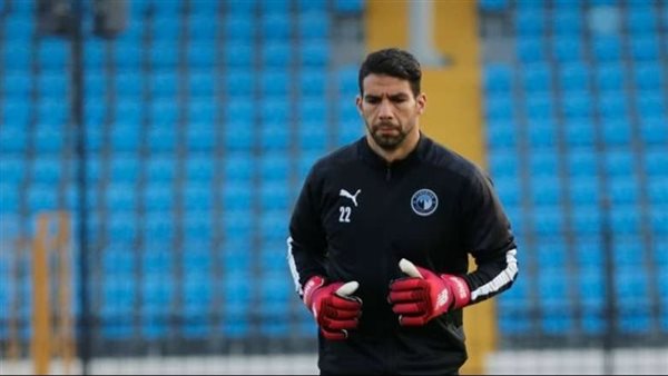 شريف إكرامي يودع الملاعب بعد 30 عامًا من التألق والإبداع