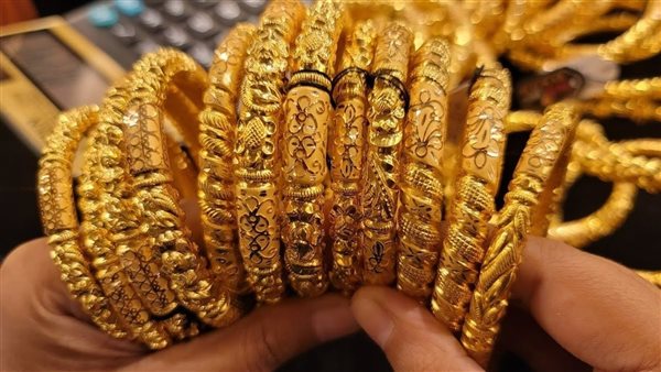 الذهب يسجل أكبر خسارة أسبوعية في شهر ونصف وسط مخاوف التضخم