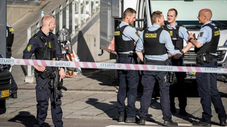 إطلاق نار يودي بحياة شرطي وشخصين في شمال الدنمارك