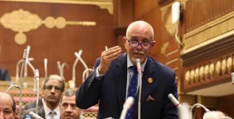 حازم الجندي: منصات التواصل الاجتماعي تحتاج إلى تنظيم لمواجهة تحدياتها السلبية
