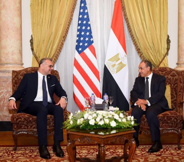 وزير الخارجية يؤكد أهمية الالتزام بقواعد القانون الدولي في استخدام الموارد المائية