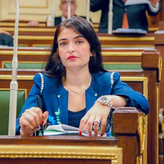 أزمة التكليف تؤثر على إقبال الطلاب على كليات الصيدلة والعلاج الطبيعي