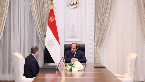 الرئيس السيسي يناقش تطوير التعليم مع رئيس الوزراء ووزير التعليم بالعلمين