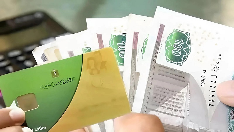 رئيس نقابة بقالي التموين: الدعم النقدي قد يصل إلى 1600 جنيه