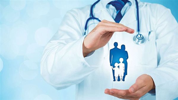 خدمات طبية متطورة: تأمينك الصحي عند باب بيتك مع مركز الأسرة