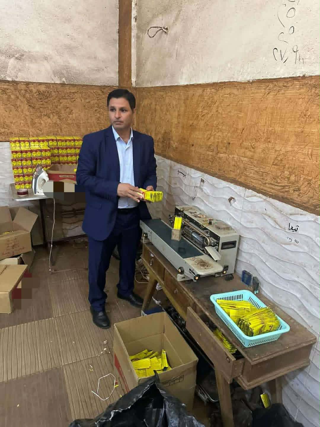 حماية المستهلك تضبط ورشة غير مرخصة لتعبئة شاي مجهول المصدر بالجيزة