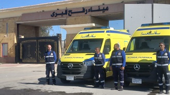 معبر رفح يستقبل دفعات جديدة من الفلسطينيين العائدين إلى غزة