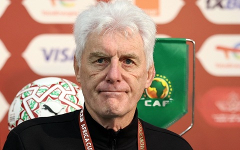 بروس ينهي مسيرته مع منتخب جنوب أفريقيا بعد خمس سنوات من القيادة