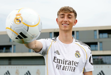 إصابة هويسن تضع ريال مدريد في مأزق قبل مواجهة فيورنتينا