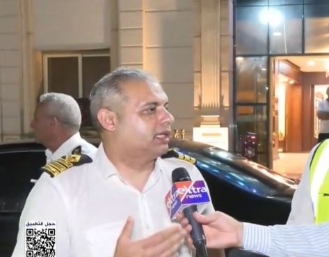 جهود مكثفة للسيطرة على حريق سفينتين في ميناء دمياط بعد هجوم بطائرة مسيرة