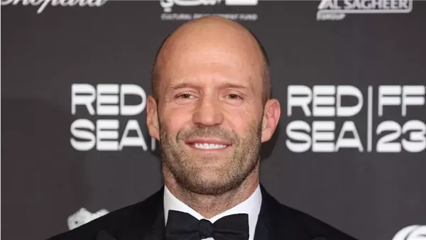 جيسون ستاثام في مواجهة مؤامرات عالمية بفيلم "Mutiny" الجديد