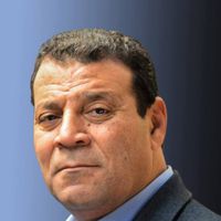 الدكتور حسن القلا: رحلة من الجندية إلى التعليم والفداء