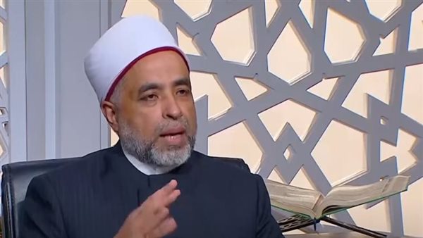 أمين الفتوى: قراءة القرآن تتطلب التركيز بعيدًا عن الملهيات