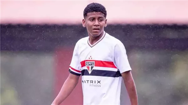 وفاة مأساوية للاعب شاب بعد إطلاق نار أثناء بطولة كرة القدم