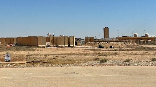 العراق ينفي صحة أنباء هبوط طائرات أمريكية في قاعدة عين الأسد
