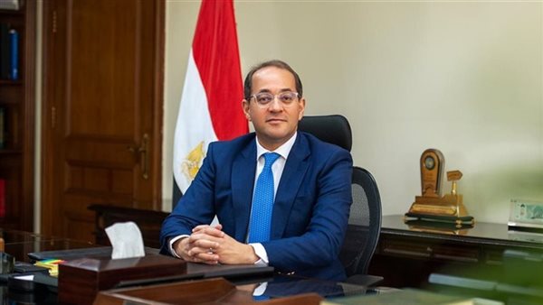 أزمة مالية تعصف بجامعة أسيوط: نصف مليار جنيه مستحقات بلا حلول