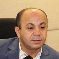 شاب ينتحل صفة قاضٍ بمساعدة موظفين وإعلاميين في جريمة نصب مثيرة