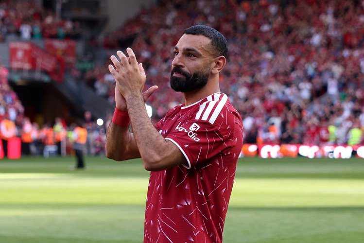 طرابزون سبور يعلن بدء مفاوضات ضم محمد صلاح إلى صفوفه