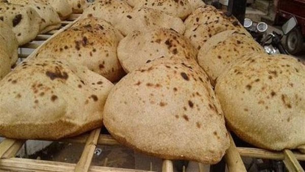 إجراءات صارمة ضد المخالفات في أسعار ووزن رغيف الخبز