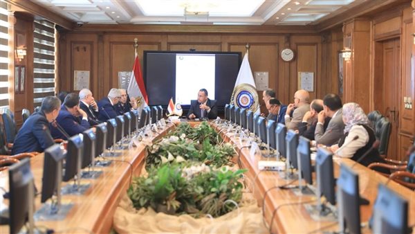 وزير التعليم العالي يترأس اجتماعًا لمناقشة تنسيق القبول بالجامعات لعام 2026/2027
