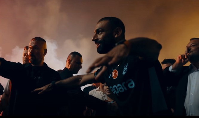 خيارات سيارات محمد صلاح بعد انتقاله إلى طرابزون: خبير يكشف التفضيلات الأمثل