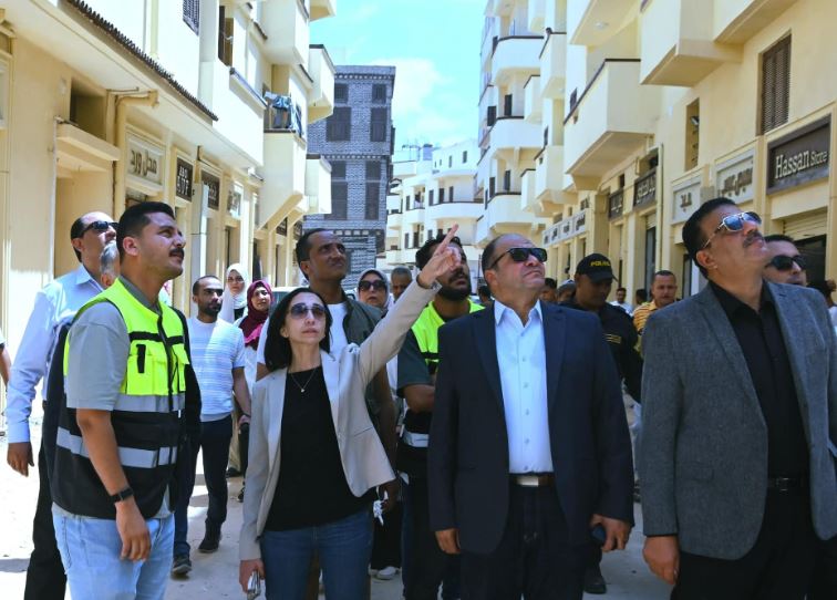 محافظ البحيرة تتابع تطوير شارع دهليز الملك برشيد وتسريع استكمال المرافق