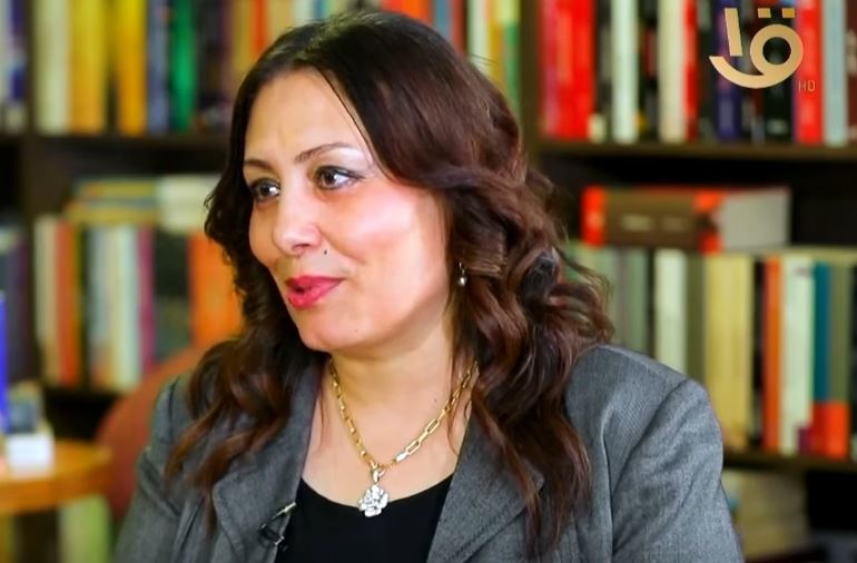 منصورة عز الدين تتحدث عن الكتابة والسفر وتجربتها الإبداعية في "يحكى أن"