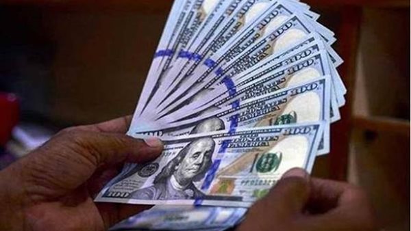 استقرار سعر الدولار أمام الجنيه وسط ترقب المستثمرين